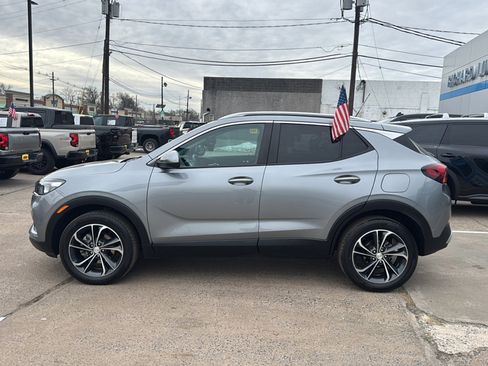 Used 2023 Buick Encore GX Select image 8