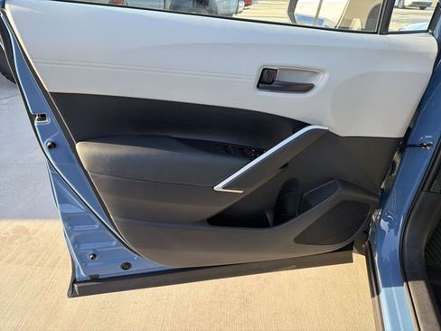 Certified 2026 Toyota Corolla Cross LE image 9