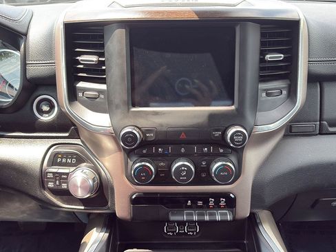 Used 2021 RAM 1500 Laramie AWD/4WD image 18