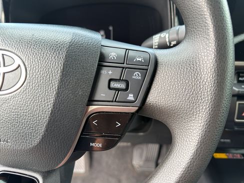 Used 2025 Toyota Camry LE FWD image 14