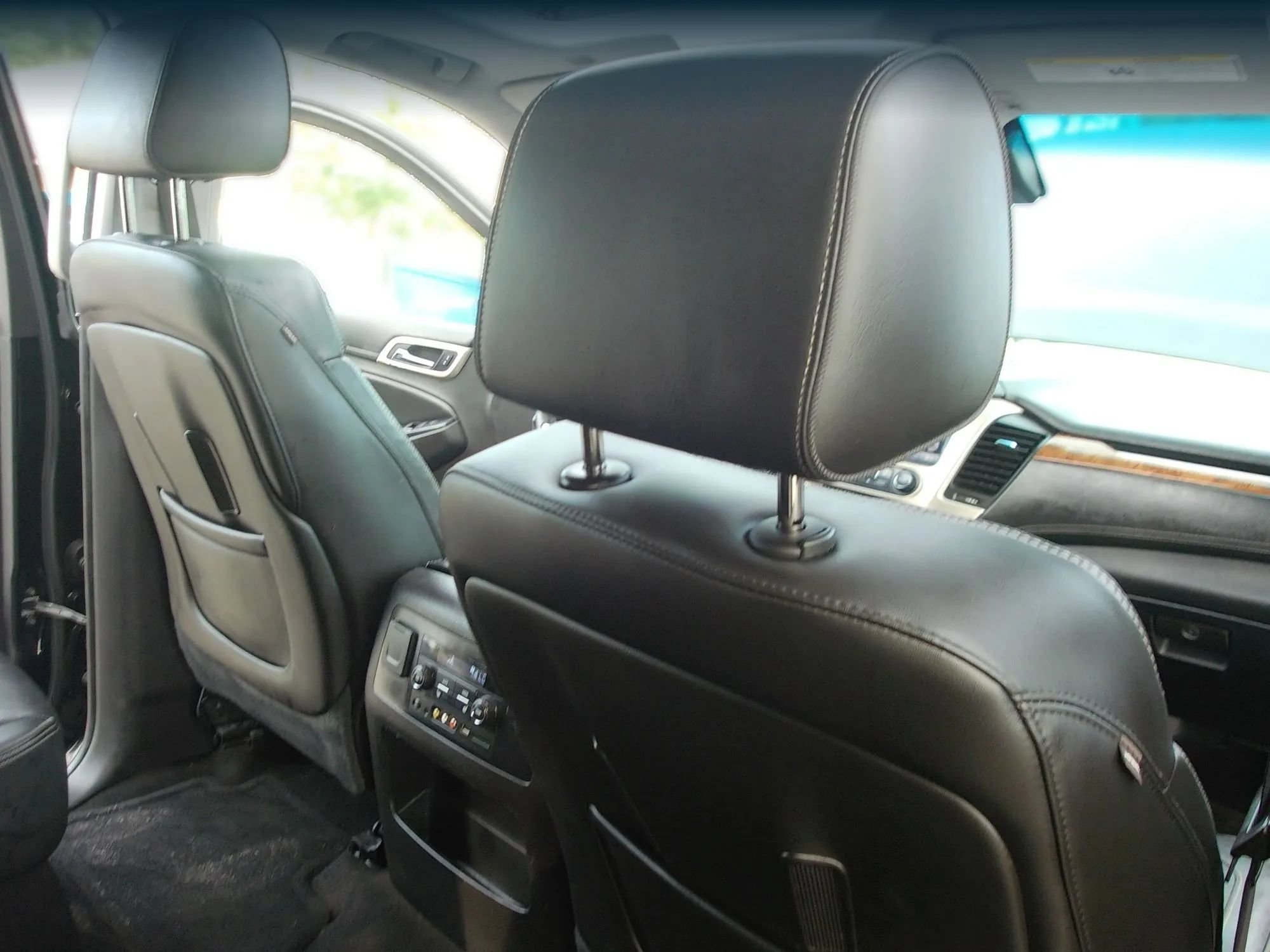 Used 2015 GMC Yukon XL Denali w/ Open Road Package RWD image 46