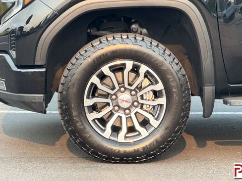 Certified 2022 GMC Sierra 1500 AT4 w/ AT4 Premium Package AWD/4WD image 32