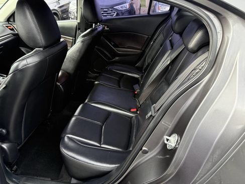 Used 2018 MAZDA MAZDA3 Touring image 15