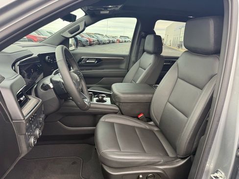 Used 2025 Chevrolet Tahoe Z71 w/ Z71 Off-Road Package image 14