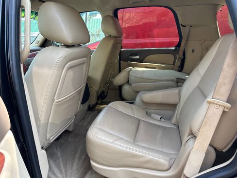 Used 2011 Chevrolet Tahoe LTZ image 5