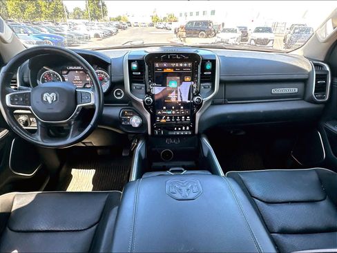 Used 2022 RAM 1500 Laramie AWD/4WD image 11