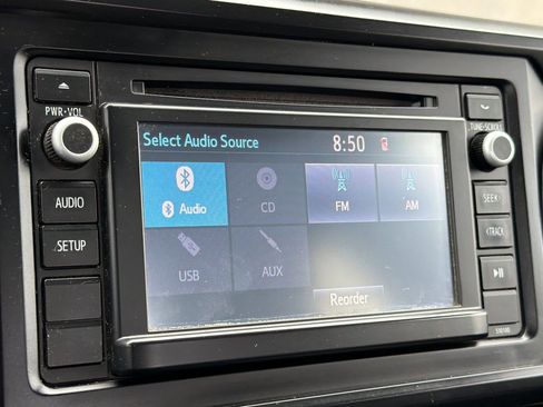 Used 2016 Toyota Tacoma SR image 16