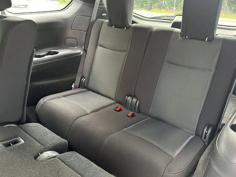 Used 2019 Nissan Pathfinder S AWD/4WD image 18