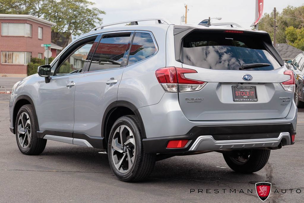 Used 2024 Subaru Forester Touring AWD/4WD image 17
