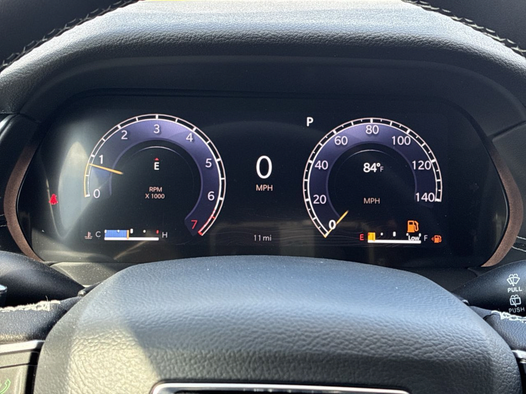 New 2025 Jeep Grand Cherokee Laredo X w/ Luxury Tech Group I RWD image 39