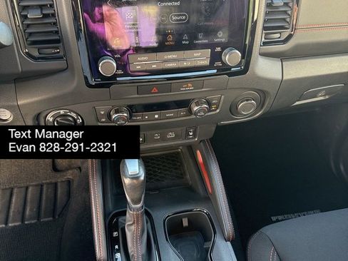 Used 2022 Nissan Frontier PRO-4X image 26