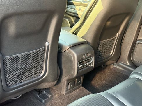 Used 2020 Lincoln Corsair Reserve w/ Equipment Group 202A image 28