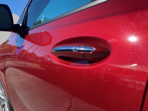 Used 2025 Buick Encore GX Avenir image 12