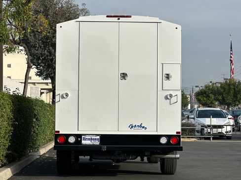 New 2026 Ford E-350 and Econoline 350 Super Duty w/ Power Equipment Group image 5