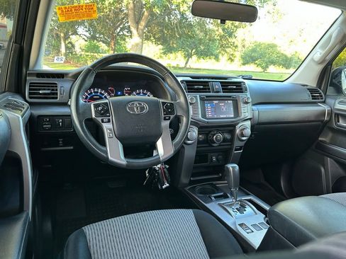 Used 2015 Toyota 4Runner SR5 RWD image 13