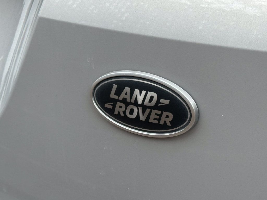 Used 2020 Land Rover Range Rover Evoque S AWD/4WD image 24