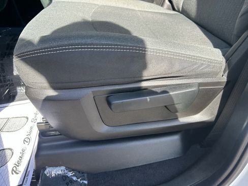 Used 2020 RAM 3500 Tradesman image 10