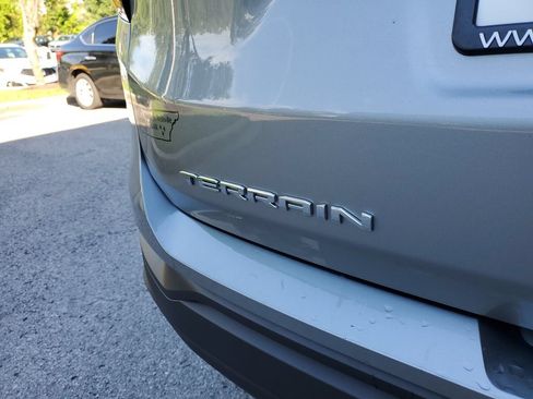 Used 2024 GMC Terrain SLE FWD image 7