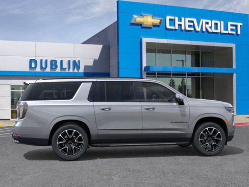 New 2026 Chevrolet Suburban RST w/ RST Capability Package image 6