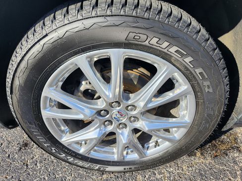 Used 2023 Buick Enclave Essence w/ Experience Buick Package image 33