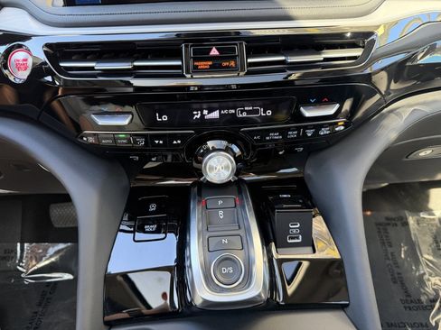 Used 2025 Acura MDX FWD w/ Technology Package image 28