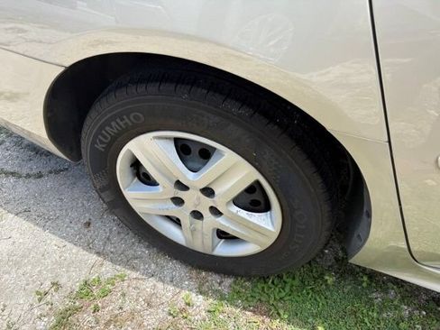 Used 2010 Chevrolet Impala LS FWD image 11