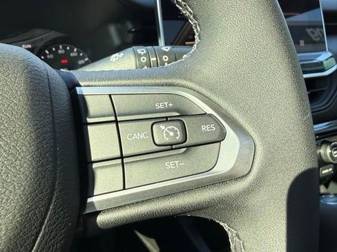 New 2025 Jeep Compass Latitude w/ Sun & Sound Group image 16