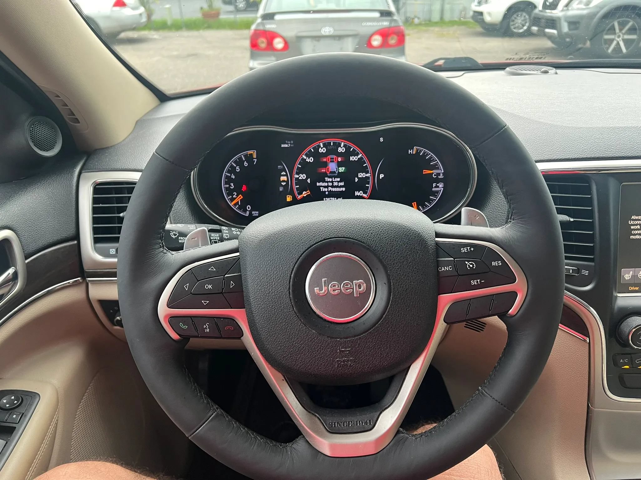 Used 2014 Jeep Grand Cherokee Limited RWD image 8