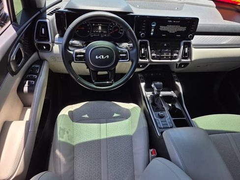 Used 2023 Kia Sorento S w/ Panoramic Sunroof Package FWD image 12