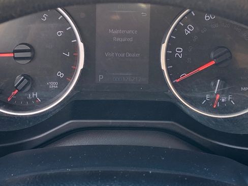 Used 2020 Toyota RAV4 LE w/ Carpet Mat Package image 8