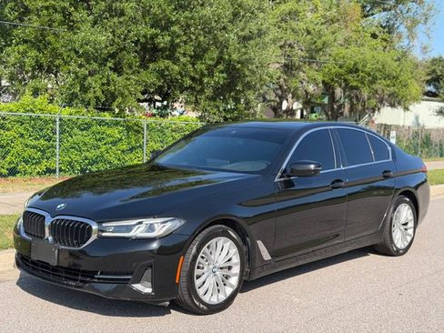 Used 2022 BMW 530i image 1