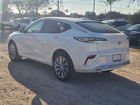 New 2026 Buick Envista Avenir image 7