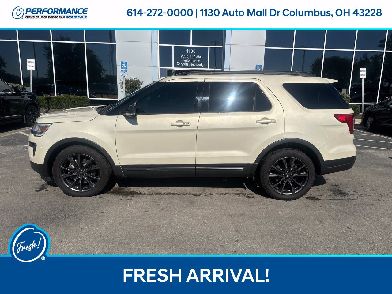Used 2018 Ford Explorer XLT w/ Equipment Group 202A FWD image 7