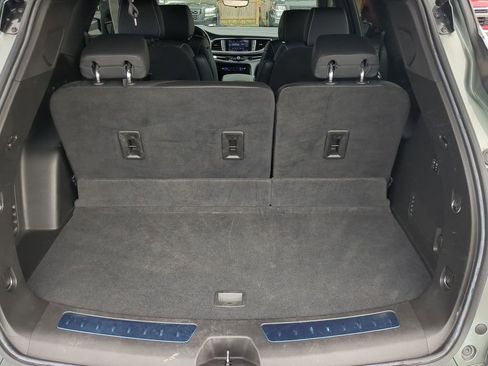 Used 2022 Buick Enclave Avenir image 27
