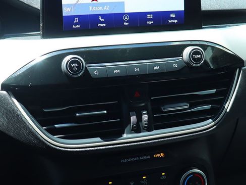 Used 2022 Ford Escape SE image 43