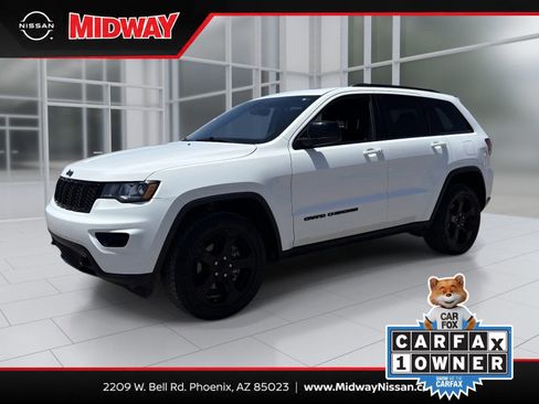 Used 2019 Jeep Grand Cherokee Laredo AWD/4WD image 1