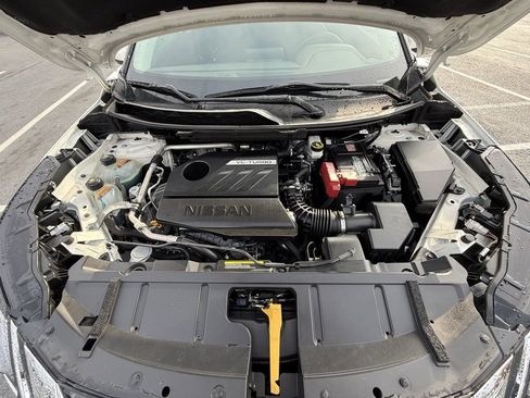 Used 2023 Nissan Rogue SV image 31