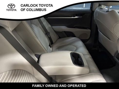 Used 2022 Toyota Camry SE image 16