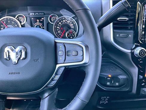 Used 2025 RAM 2500 Big Horn AWD/4WD image 24