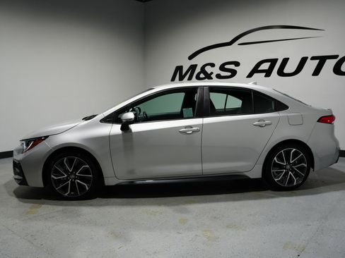 Used 2021 Toyota Corolla SE image 4