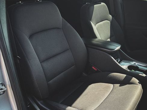 Used 2020 Chevrolet Malibu LT FWD image 23