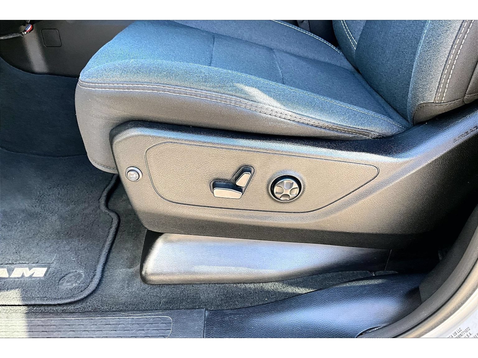 Certified 2021 RAM 1500 Big Horn AWD/4WD image 30