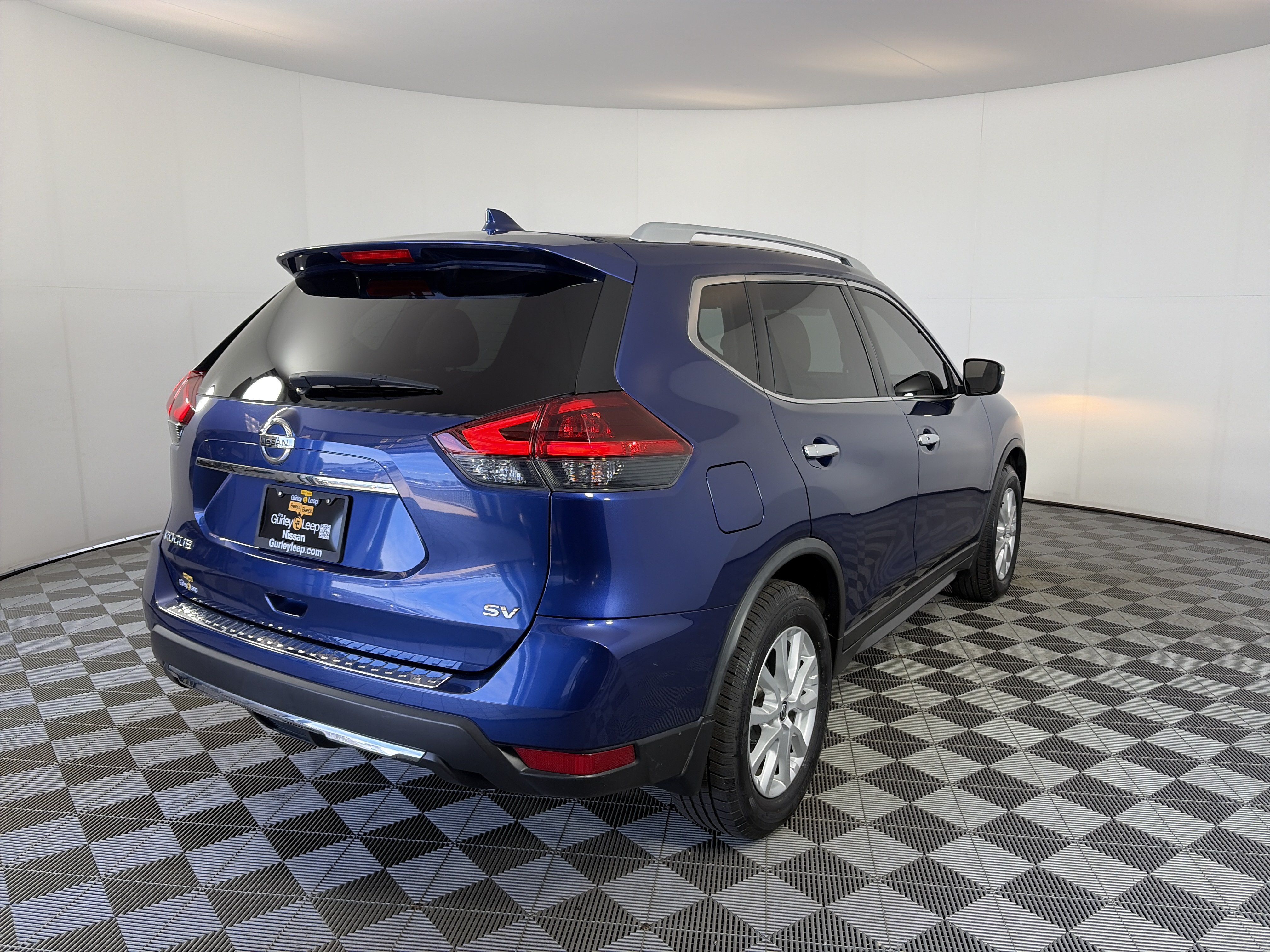 Used 2018 Nissan Rogue SV FWD image 10