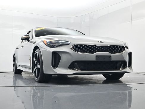 Used 2019 Kia Stinger GT2 AWD/4WD image 44