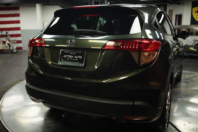 Used 2017 Honda HR-V EX image 6