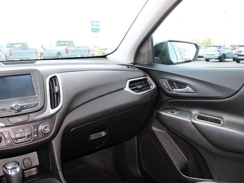 Used 2018 Chevrolet Equinox LT AWD/4WD image 30
