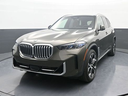 New 2026 BMW X5 xDrive40i AWD/4WD image 1