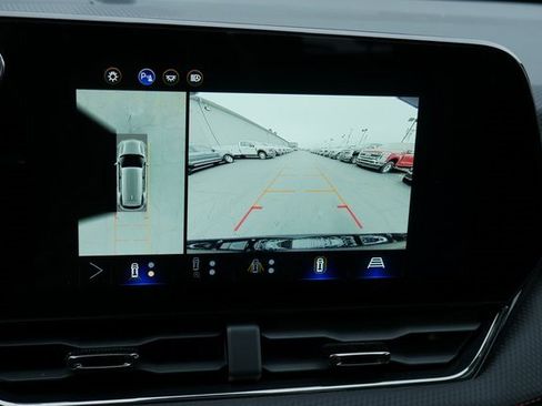 Used 2025 Chevrolet Equinox RS w/ Safety and Technology Package image 4