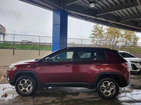 Used 2022 Jeep Compass Trailhawk w/ Sun and Sound Group image 28