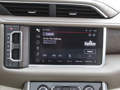 Used 2022 GMC Yukon Denali AWD/4WD image 26